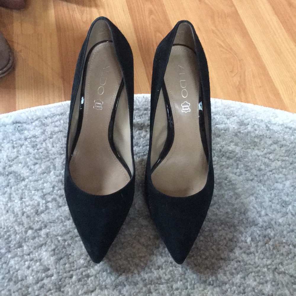 Aldo suede true black heels
